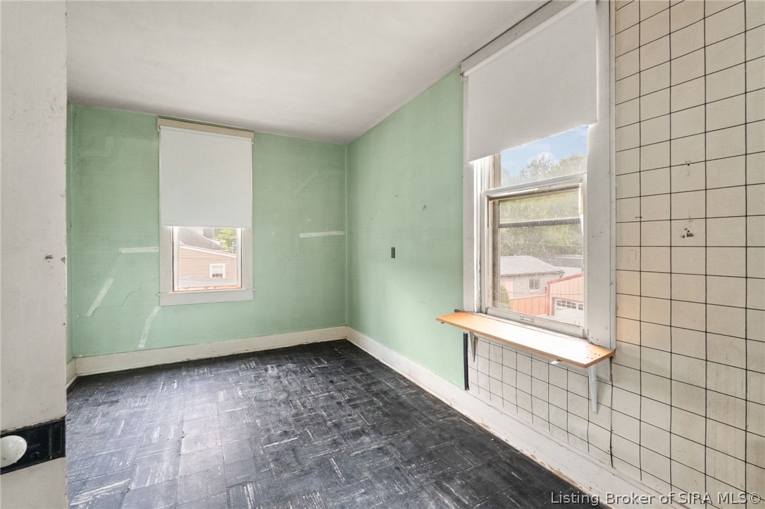 1211 E Elm Street Property Photo 39