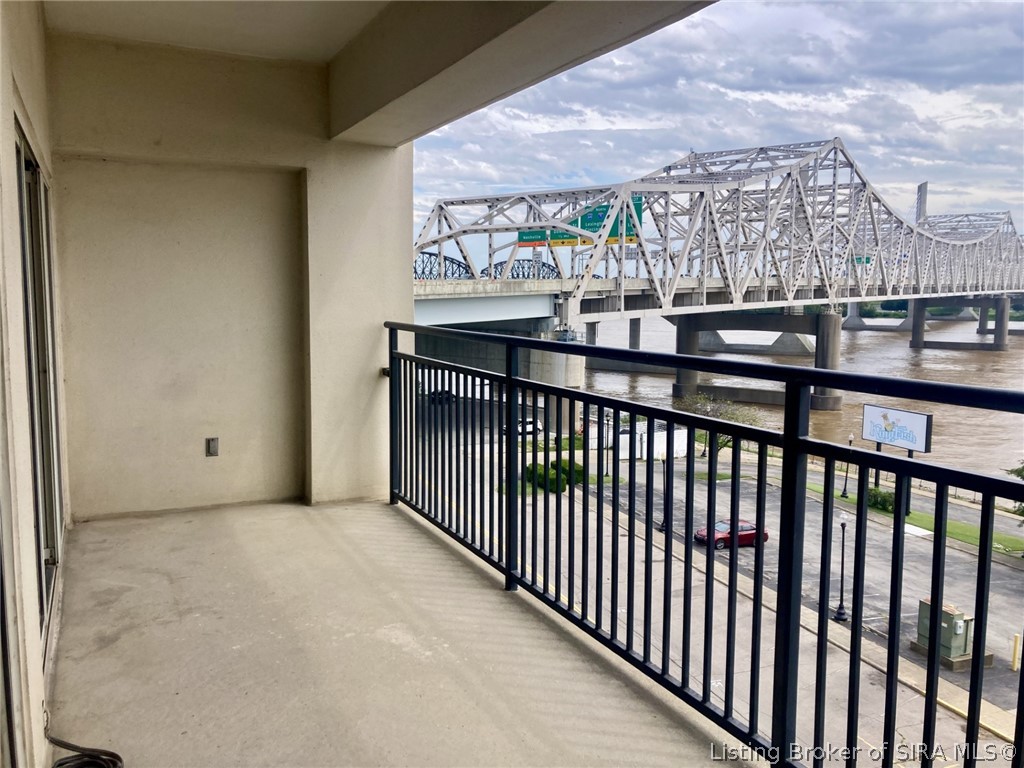 1 Riverpointe Plaza 517 Property Photo 12