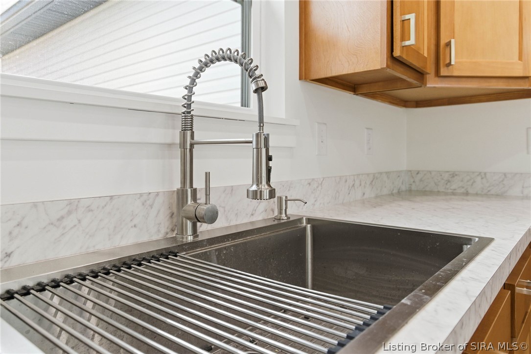 6025 Redberry Juniper Drive Property Photo 16