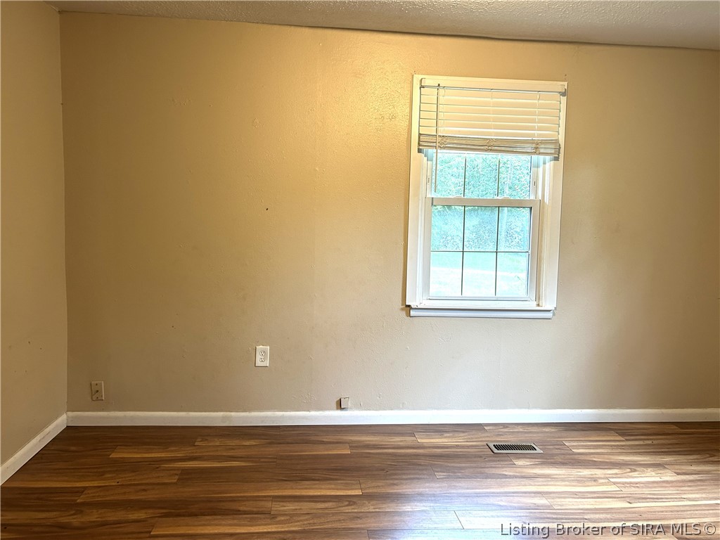 952 E Booe Road Property Photo 6