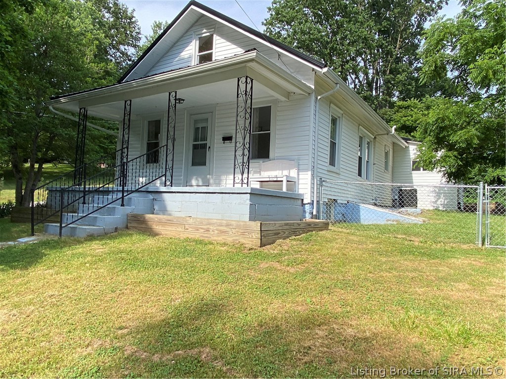 136 N Kirkham Avenue Property Photo 2