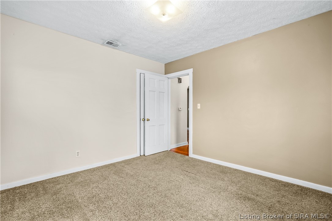1327 E 8th Street Property Photo 16