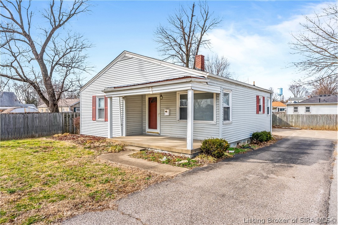 1327 E 8th Street Property Photo 20