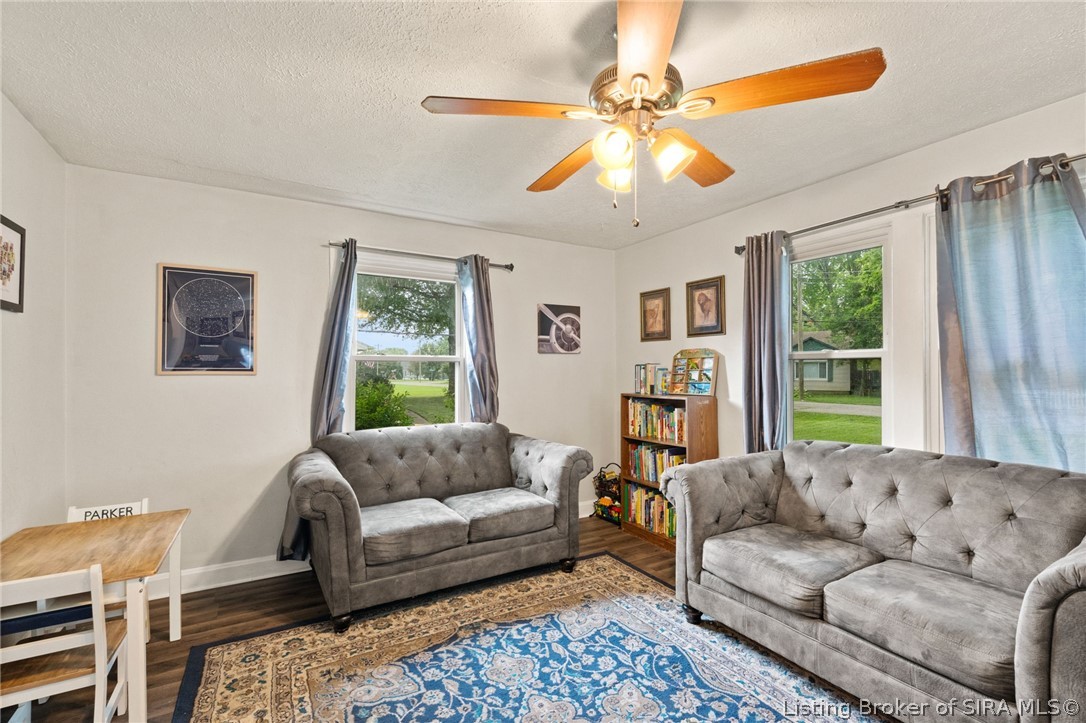 1672 Garretson Lane Property Photo 4