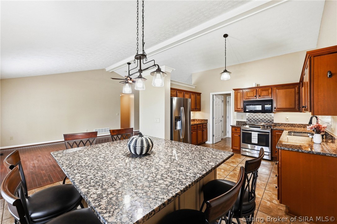 3016 Blue Sky Loop Property Photo 10