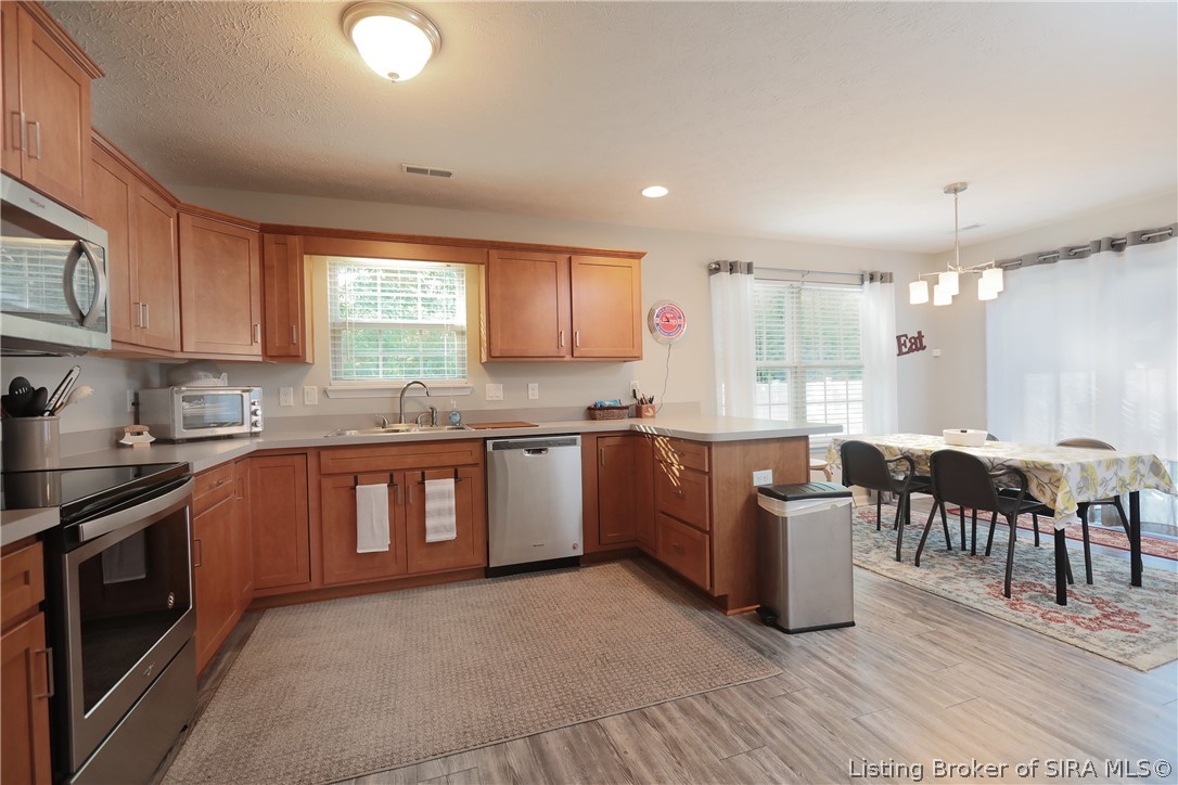 7013 Meyer Loop Property Photo 8