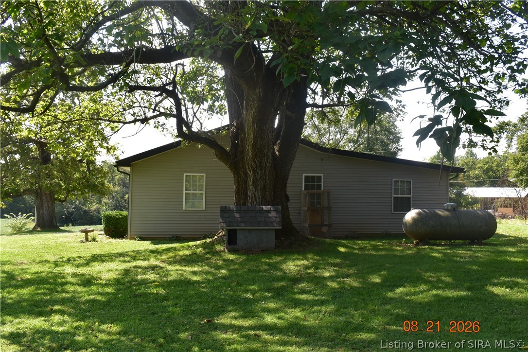 1538 W Mt Horeb Road Property Photo 7