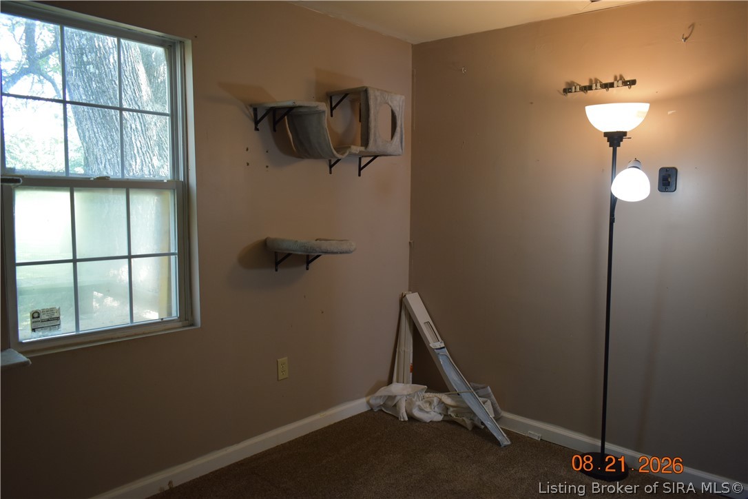 1538 W Mt Horeb Road Property Photo 12