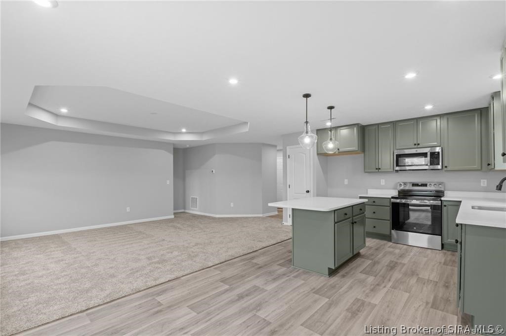 8208 Crescent Cove Property Photo 3