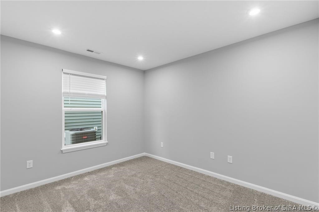 8208 Crescent Cove Property Photo 22