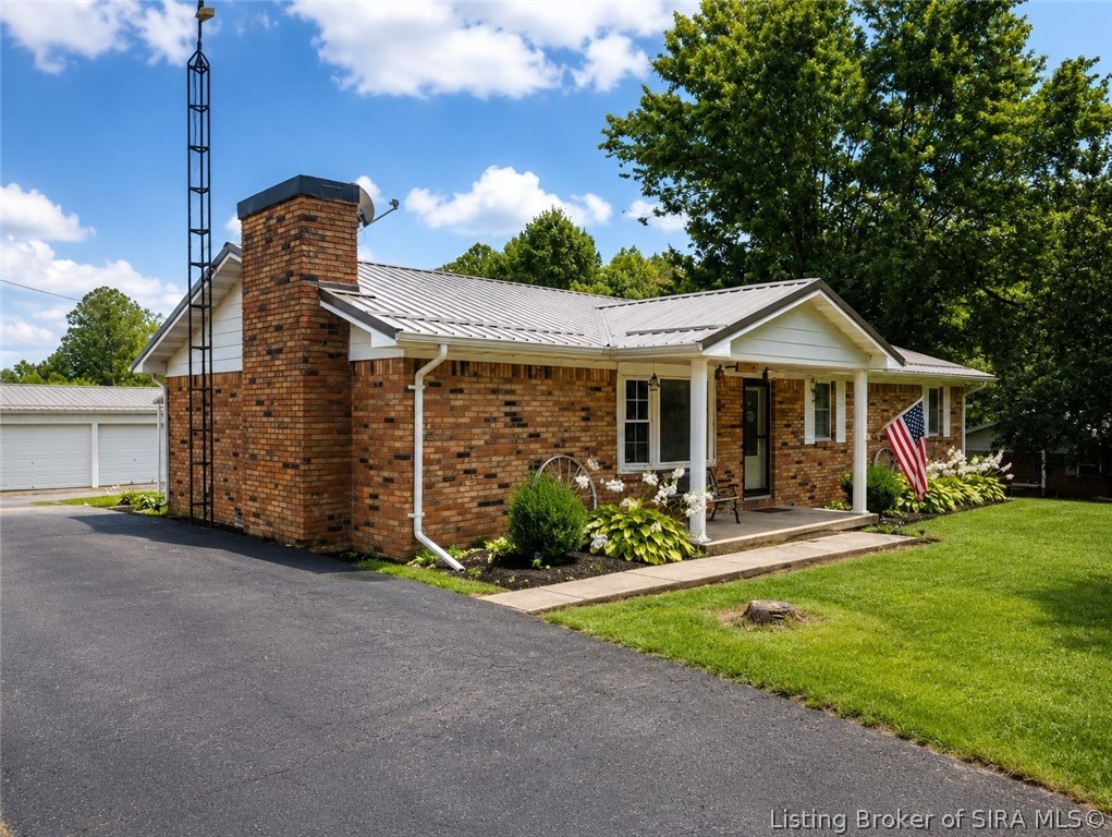6790 N Bogardus Road Property Photo 3