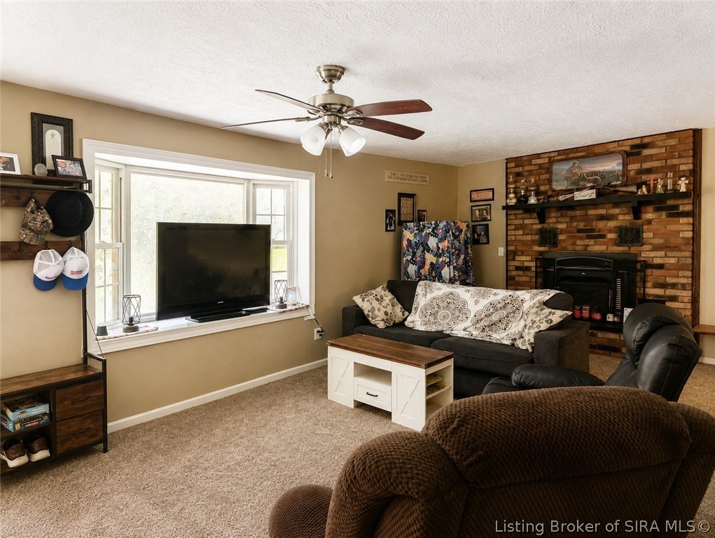 6790 N Bogardus Road Property Photo 6