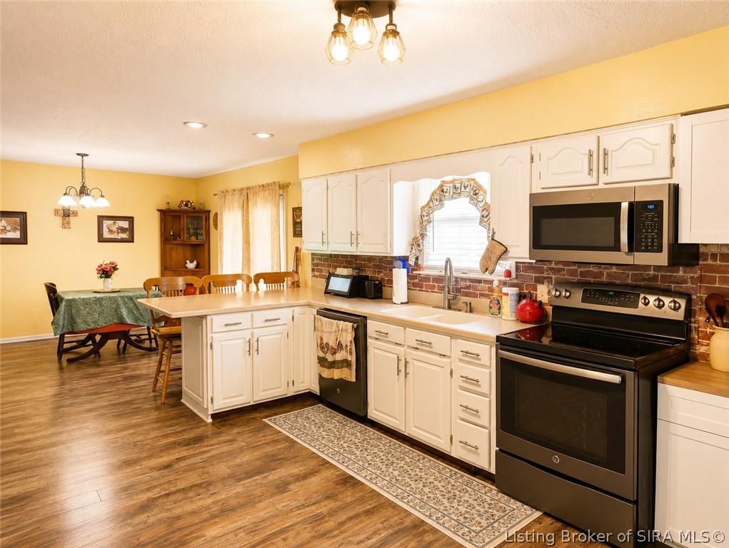 6790 N Bogardus Road Property Photo 8