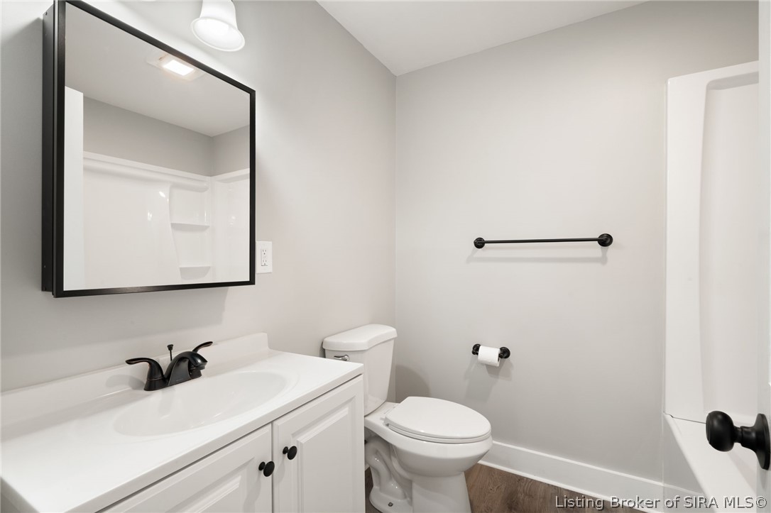 317 E 11th Street Property Photo 14