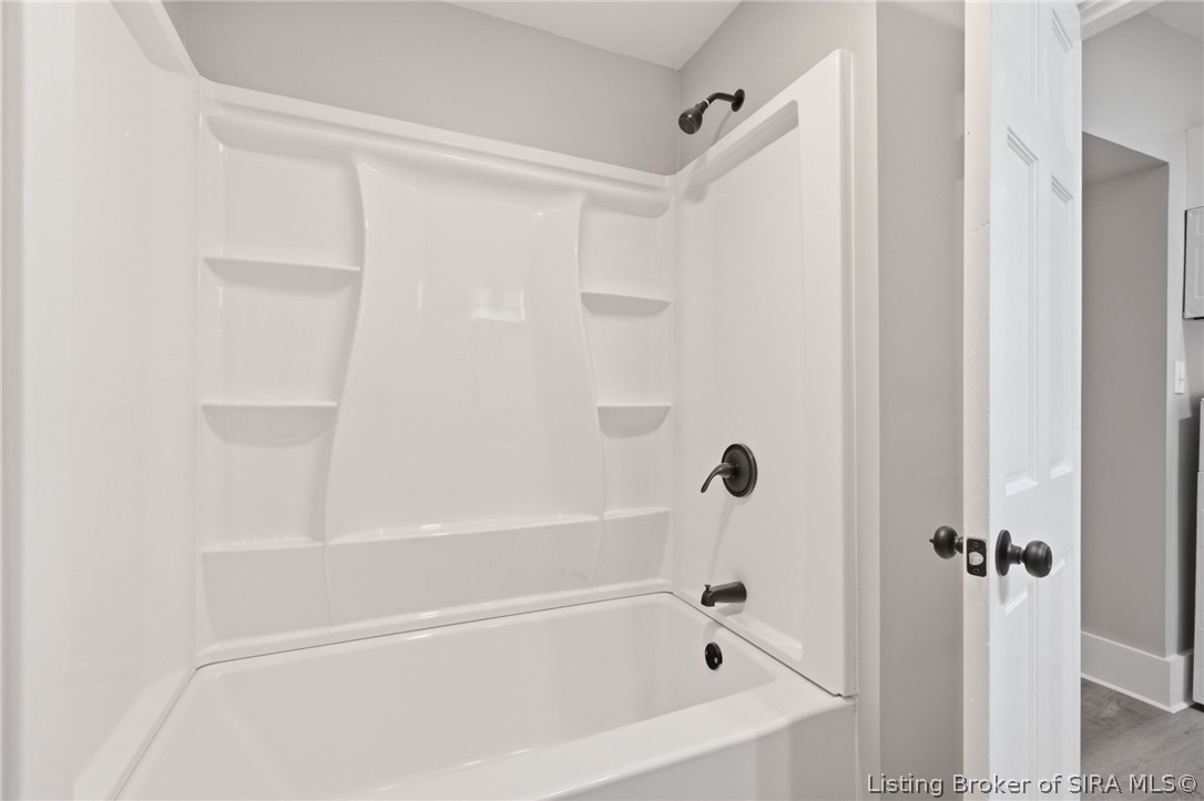317 E 11th Street Property Photo 16