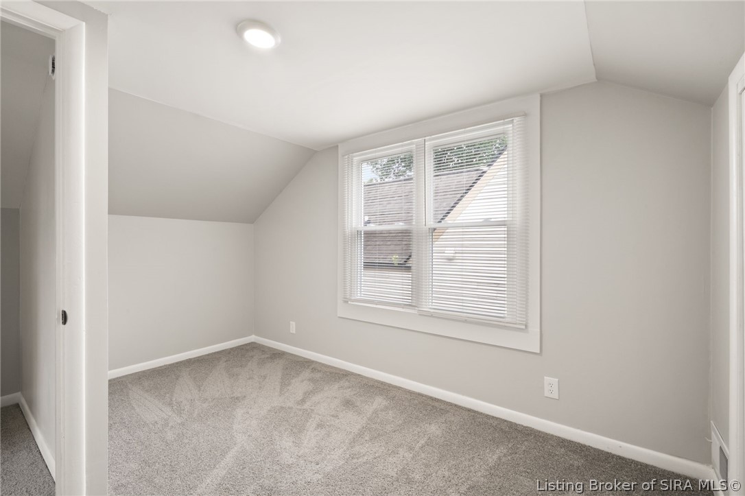 317 E 11th Street Property Photo 21