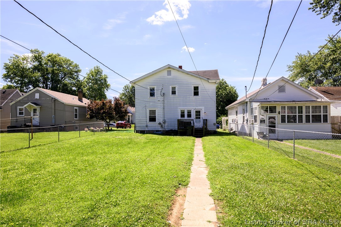 2117 Morton Avenue Property Photo 8