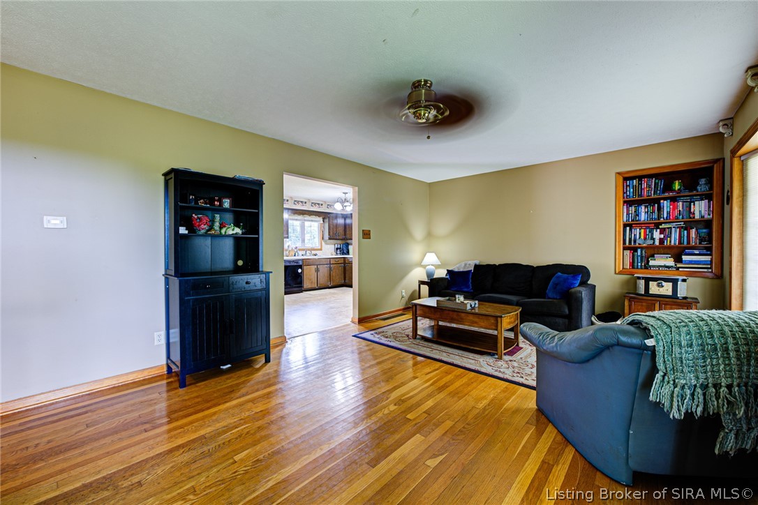 7553 E Hurst Road Property Photo 6