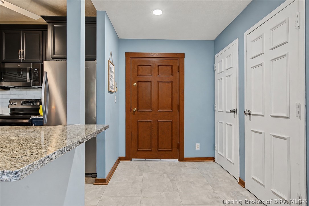 2900 Middle Road 20 Property Photo 3