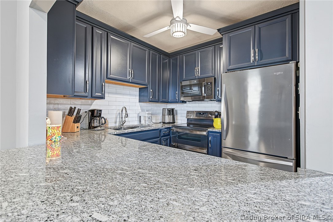 2900 Middle Road 20 Property Photo 8
