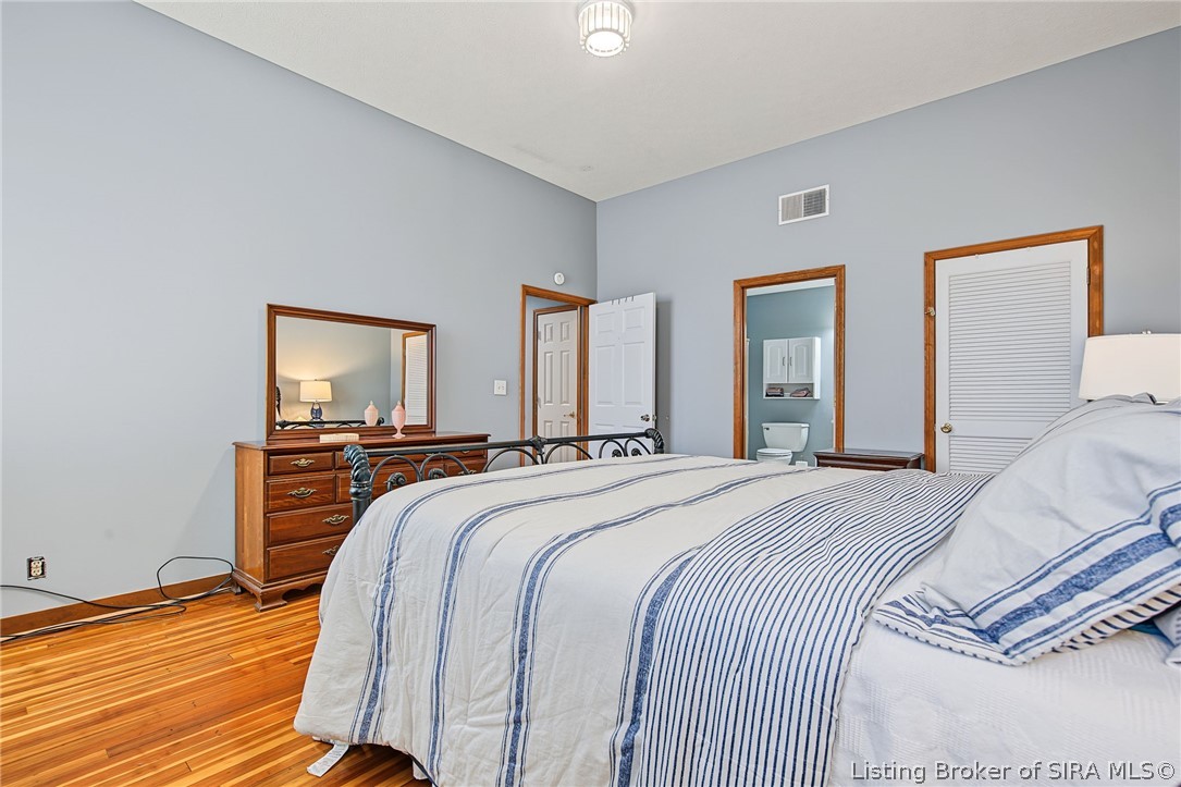 2900 Middle Road 20 Property Photo 18