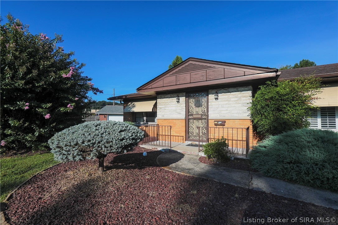 314 Ellen Court Property Photo 6