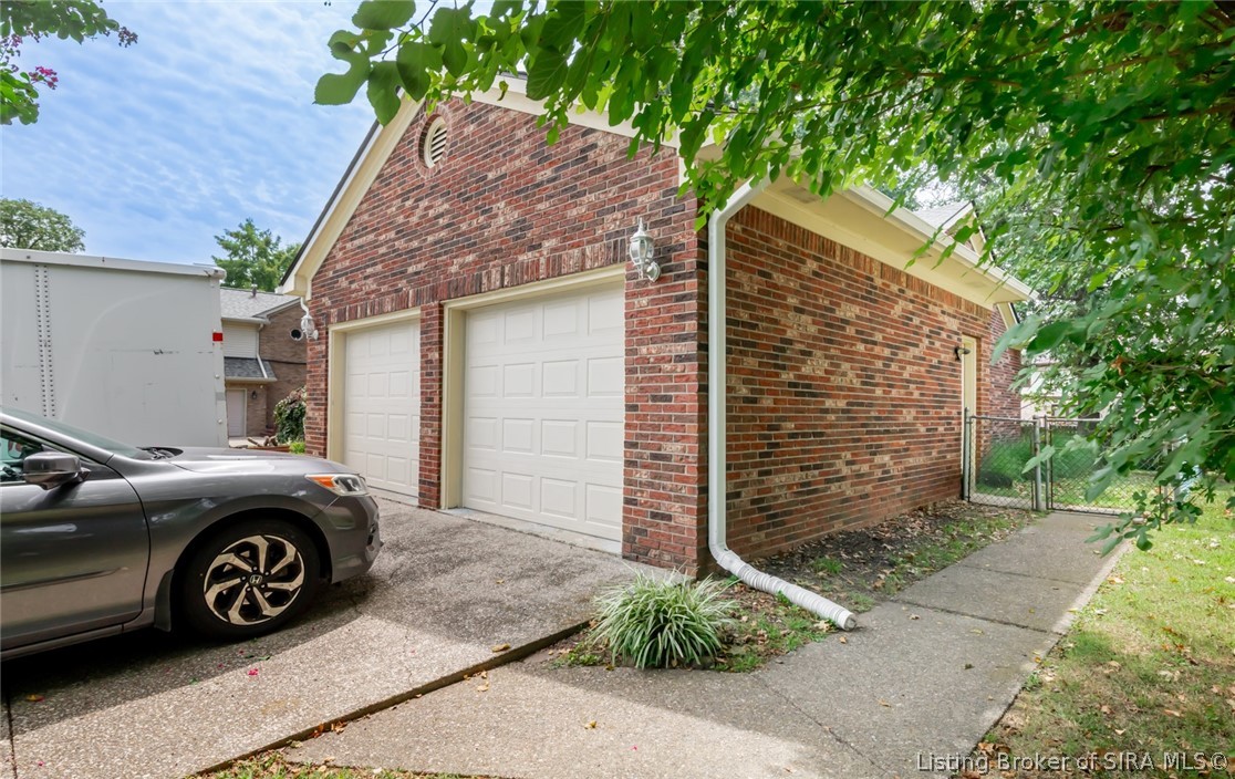 3615 Greenfield Drive Property Photo 2