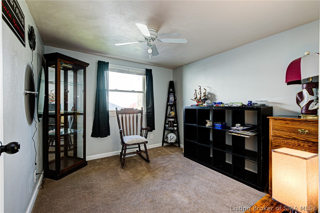 800 N Blue River Road Property Photo 17