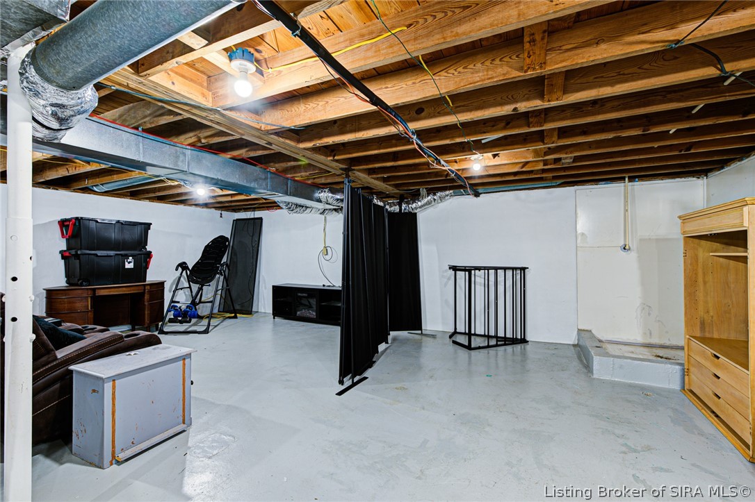 800 N Blue River Road Property Photo 23