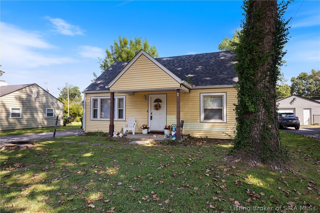 1586 Clifton Avenue Property Photo 4