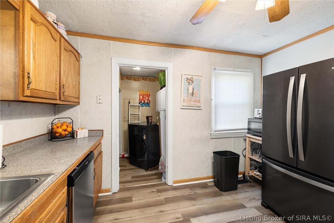 1586 Clifton Avenue Property Photo 16