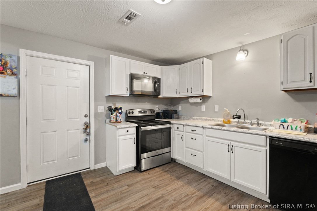 317 E Water Street Property Photo 4