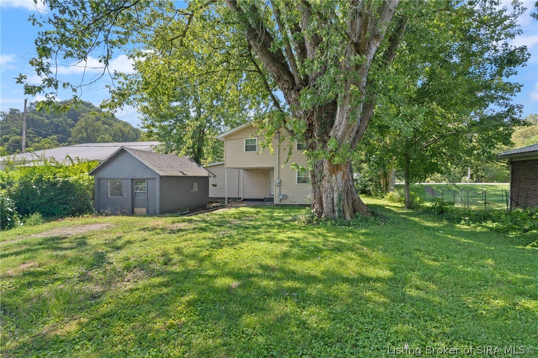 317 E Water Street Property Photo 10