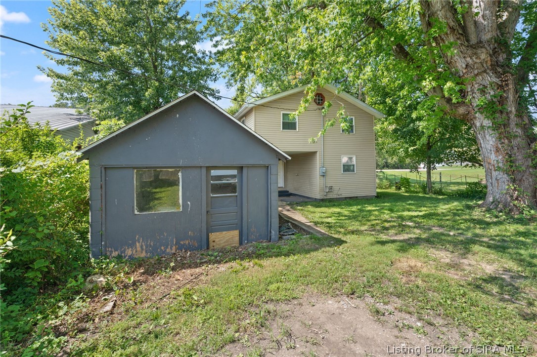 317 E Water Street Property Photo 11