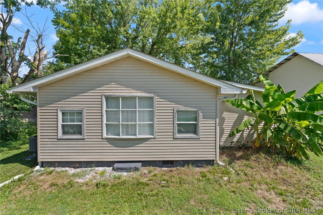 317 E Water Street Property Photo 14
