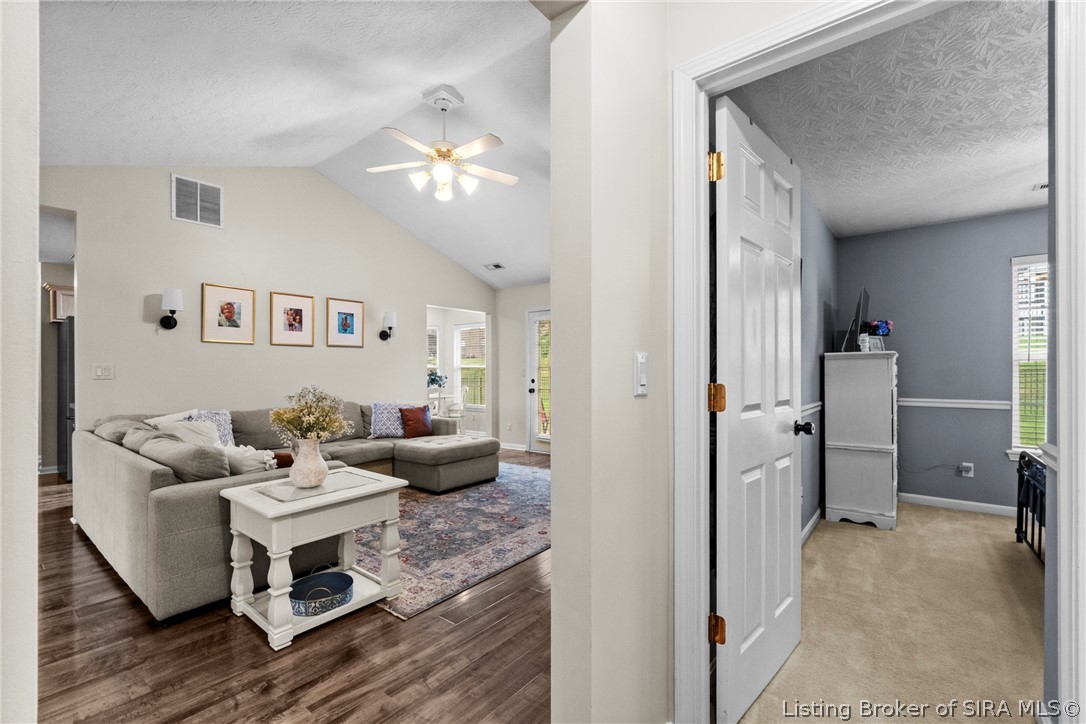 7904 Hollowview Drive Property Photo 27