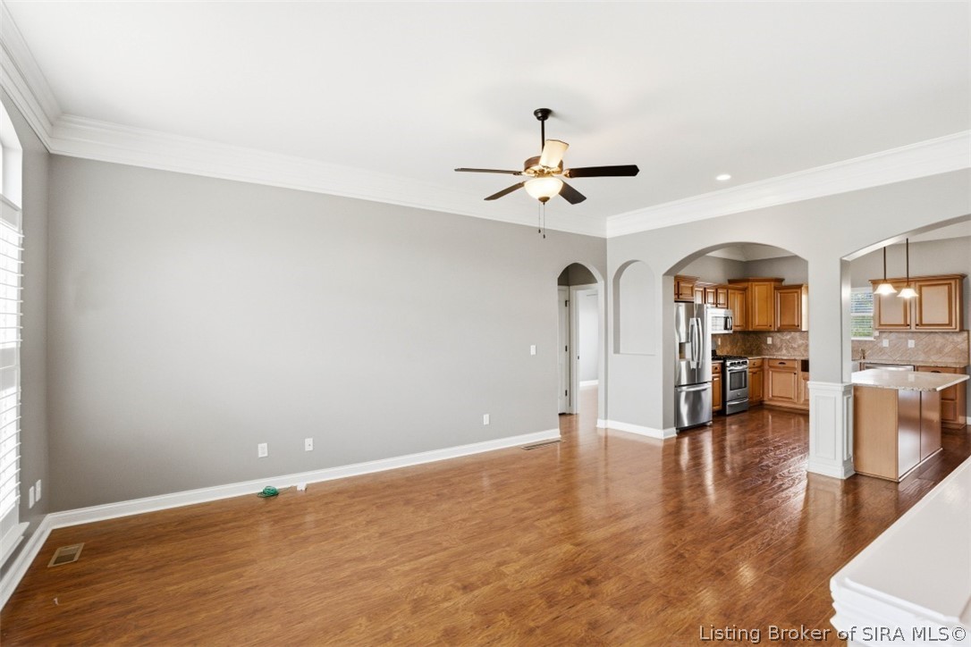 11503 Forest Hill Circle Property Photo 4