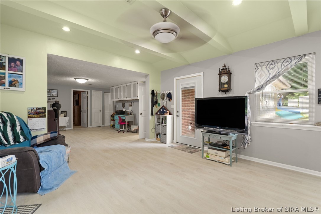 2750 Kings Drive Ne Property Photo 6