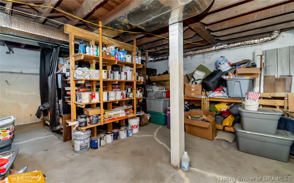 220 N Maple Street Property Photo 77
