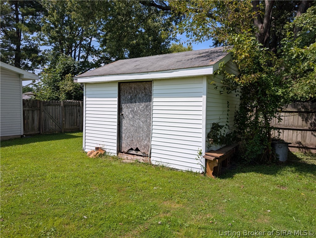 1924 Locust Street Property Photo 2