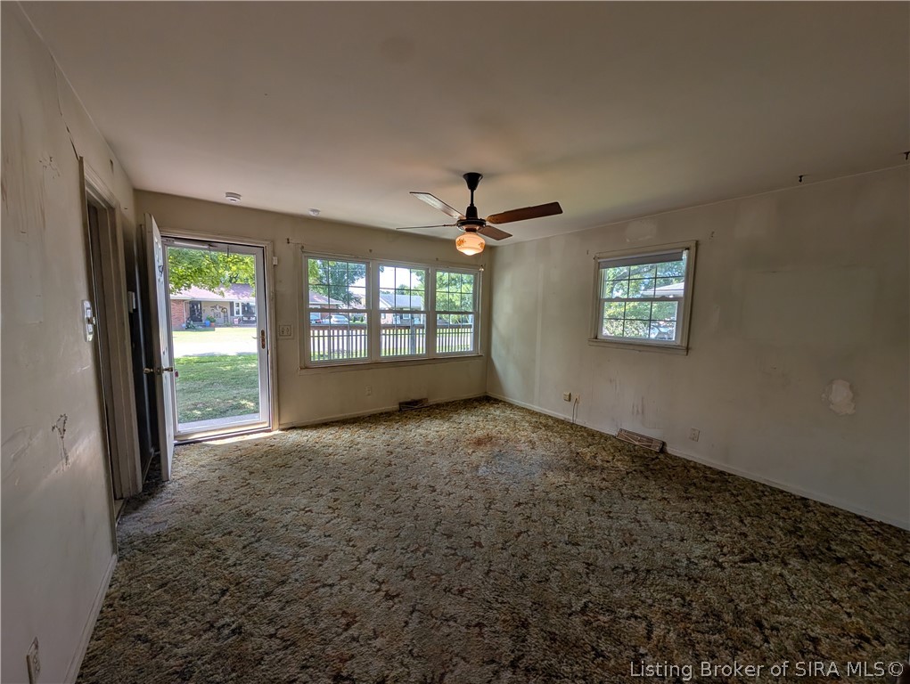 1924 Locust Street Property Photo 3