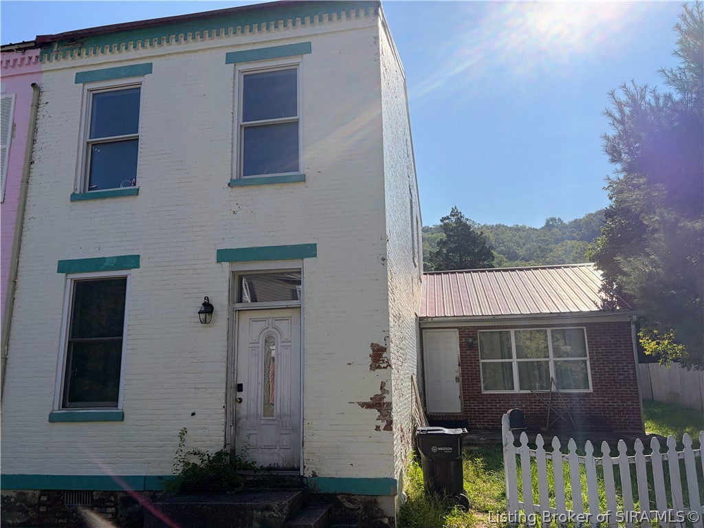 924 Walnut Street Property Photo 1