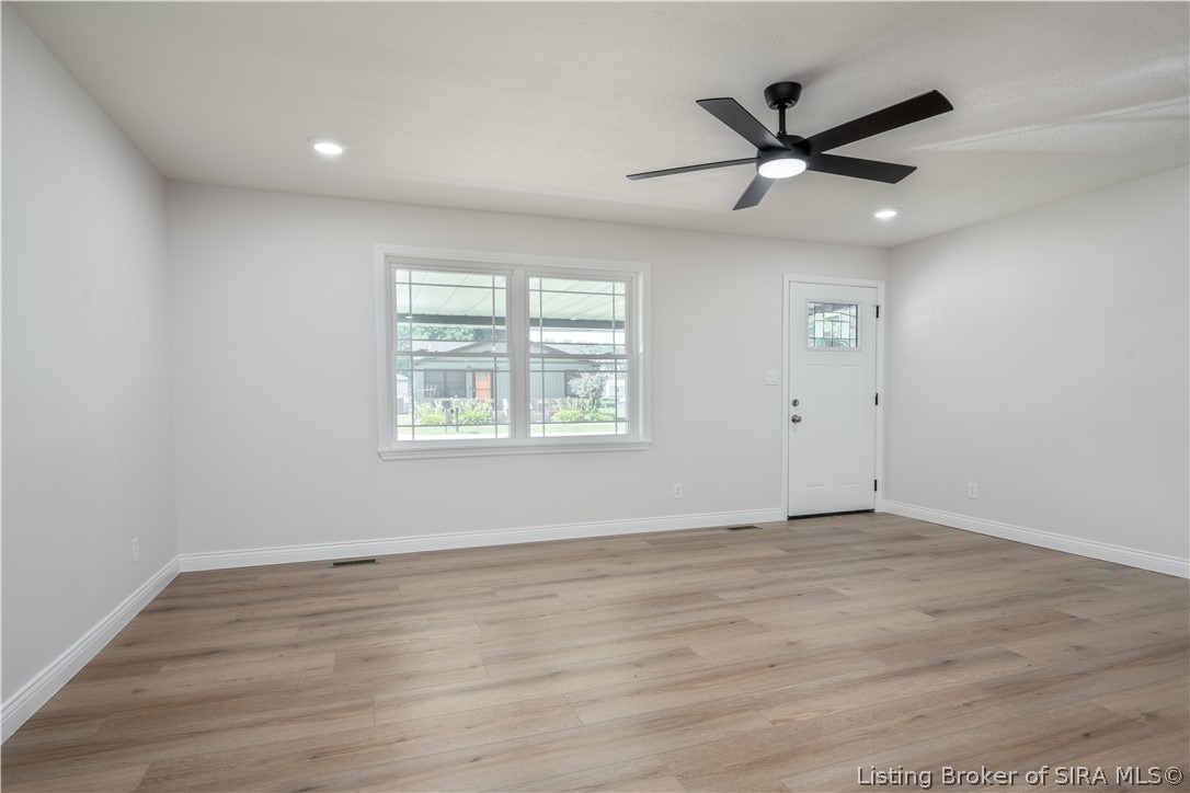 1486 Williar Avenue Property Photo 6