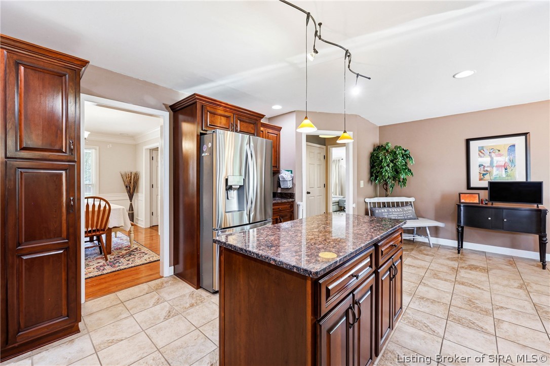2409 Lakewood Boulevard Property Photo 18