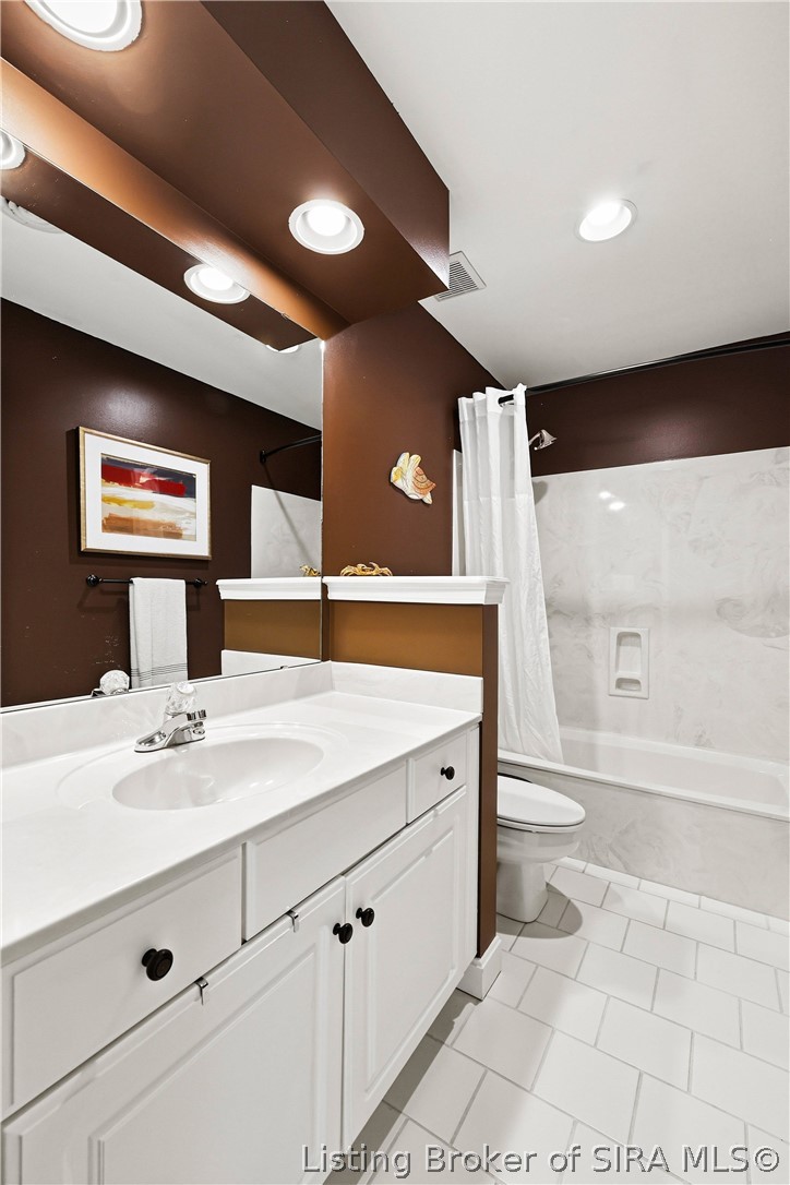 2409 Lakewood Boulevard Property Photo 39