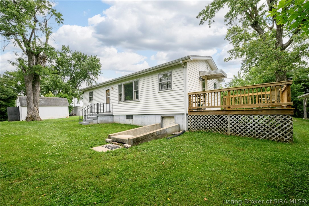 626 W 5th Street Property Photo 6