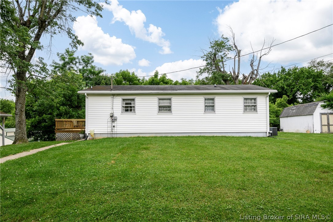 626 W 5th Street Property Photo 7