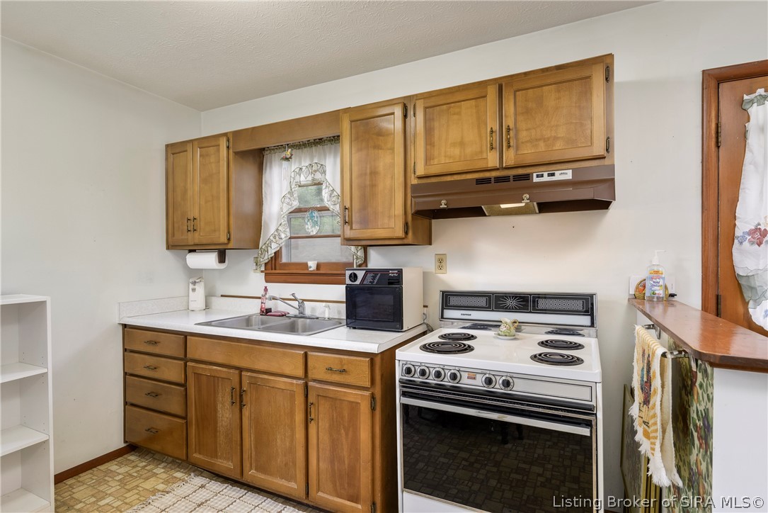 626 W 5th Street Property Photo 14