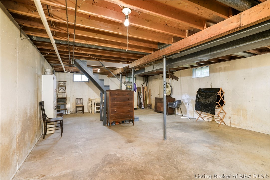 626 W 5th Street Property Photo 24