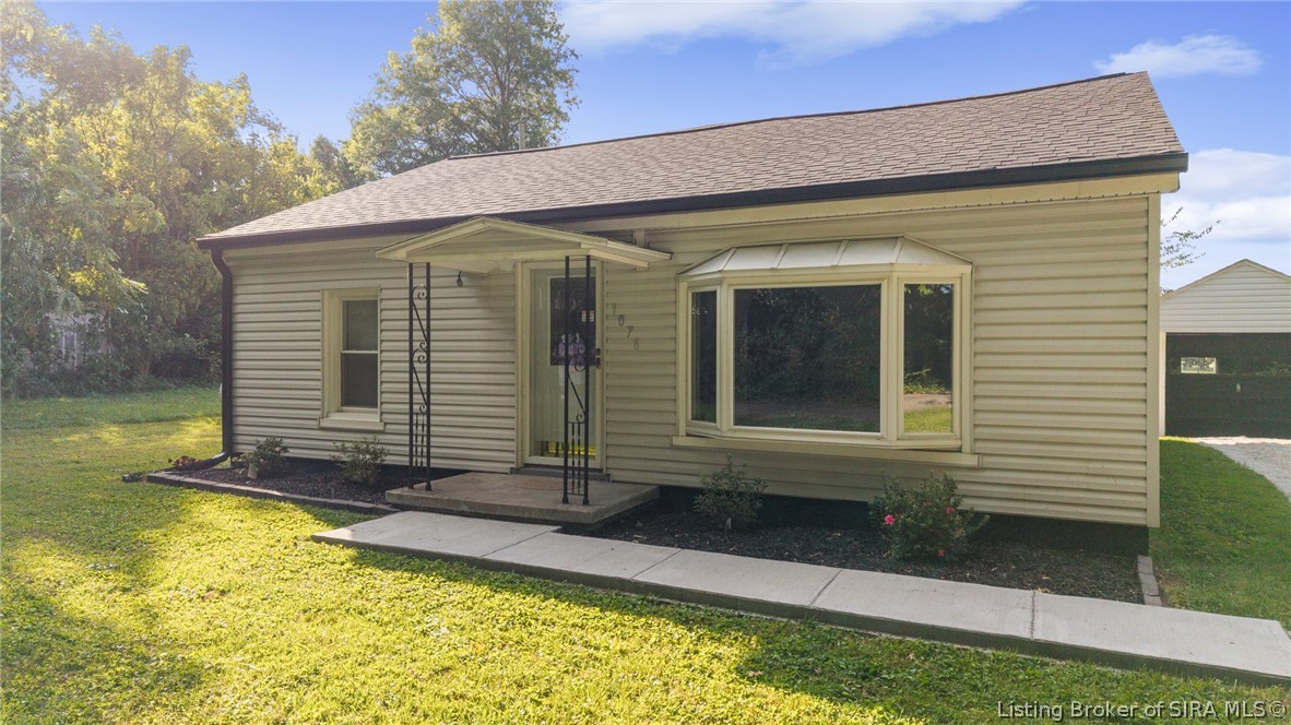 1076 S Indiana Avenue Property Photo 1